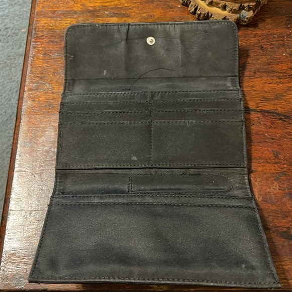 💦💧Liz Claiborne wallet - Picture 4 of 6